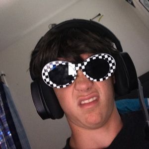 Meet your Posher, Caden